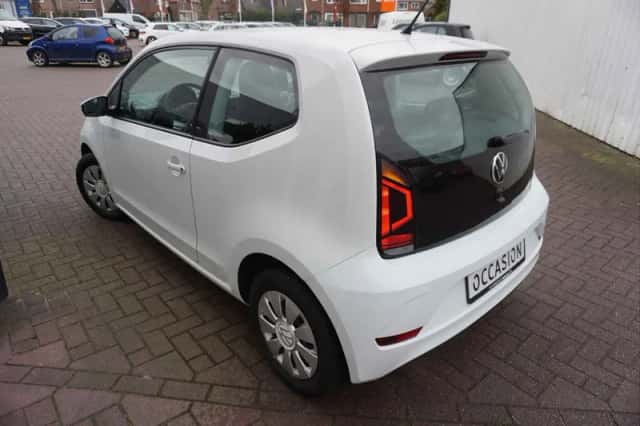 Volkswagen Up! (2021) thumbnail 3