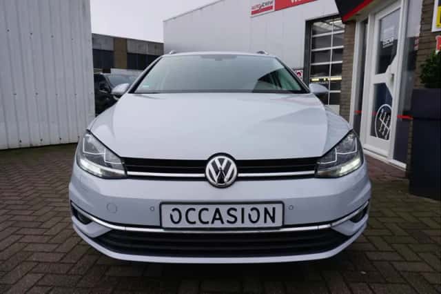 Volkswagen Golf (2018) thumbnail 5