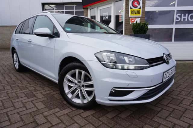 Volkswagen Golf (2018) thumbnail 6