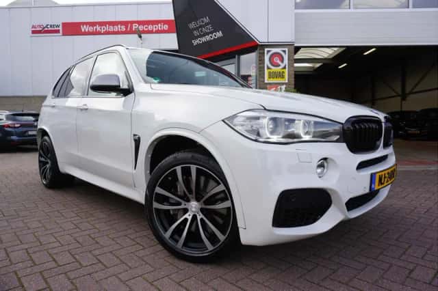 BMW X5 (2014) thumbnail 6