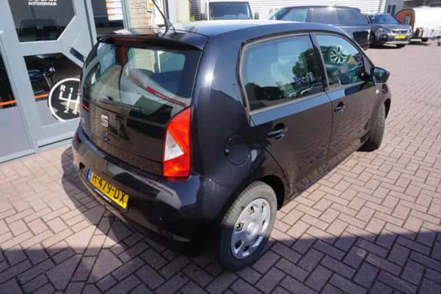 SEAT Mii (2020) thumbnail 2