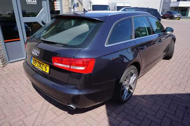 Audi A6 (2013) thumbnail 2