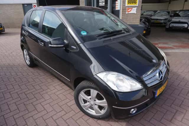 Mercedes-Benz A-Klasse (2011) thumbnail 1