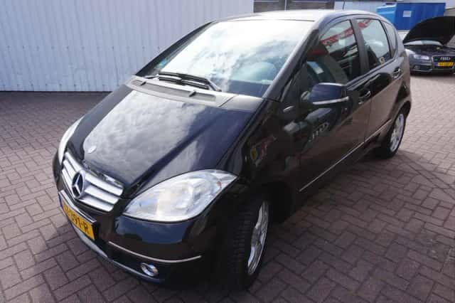 Mercedes-Benz A-Klasse (2011) thumbnail 4