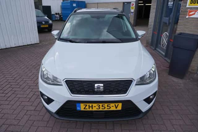 SEAT Arona (2019) thumbnail 5