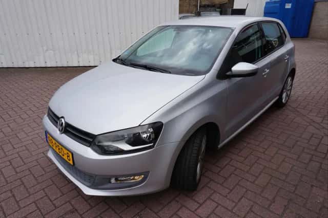 Volkswagen Polo (2011) thumbnail 4
