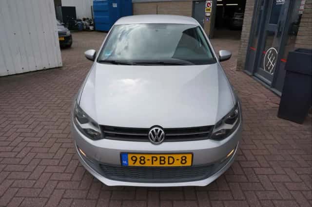 Volkswagen Polo (2011) thumbnail 5