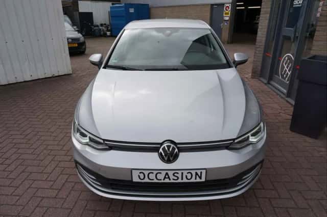 Volkswagen Golf (2023) thumbnail 5