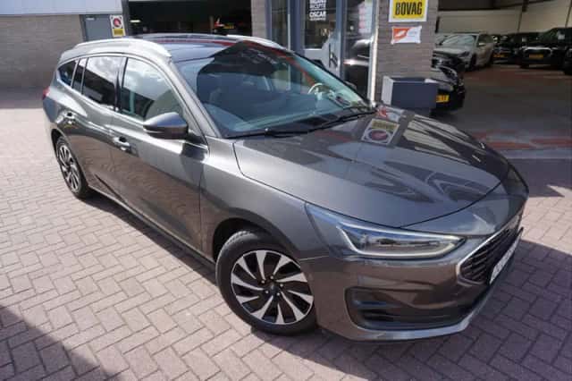 Ford Focus (2023) thumbnail 1