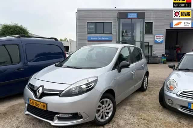 Renault Scénic (2015) thumbnail 1