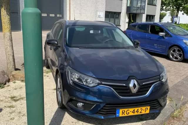 Renault Mégane (2017) thumbnail 2