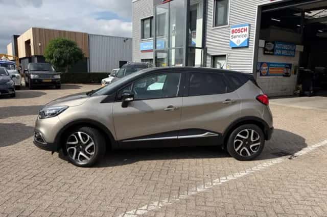 Renault Captur (2014) thumbnail 2