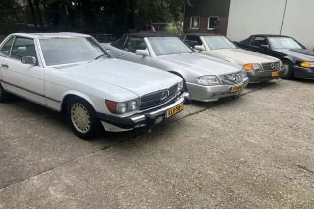 Mercedes-Benz SL-Klasse (1986) thumbnail 3