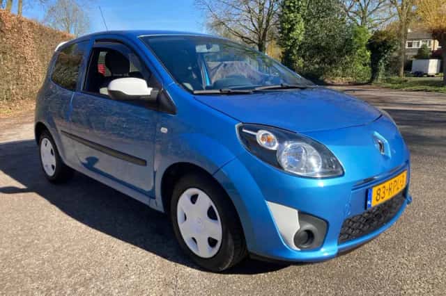 Renault Twingo (2011) thumbnail 2