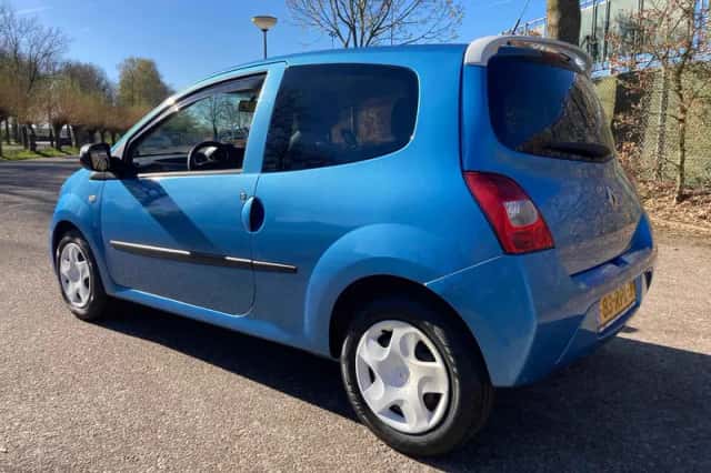 Renault Twingo (2011) thumbnail 3