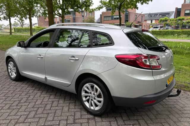 Renault Mégane (2013) thumbnail 3