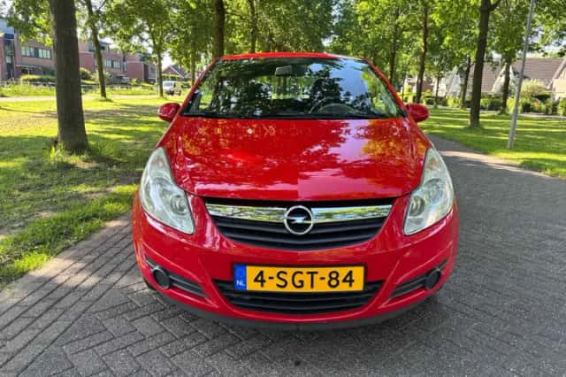 Opel Corsa (2009) thumbnail 5