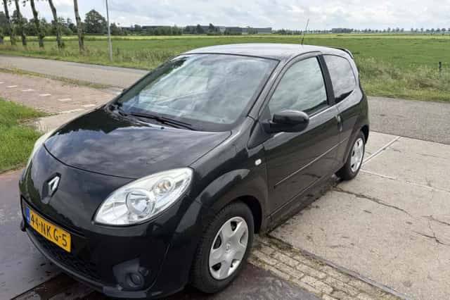 Renault Twingo (2010) thumbnail 1