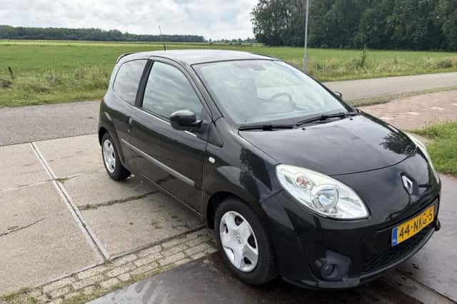 Renault Twingo (2010) thumbnail 2