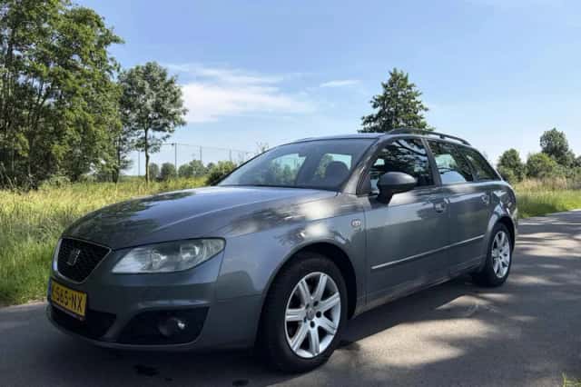 SEAT Exeo (2012) thumbnail 1