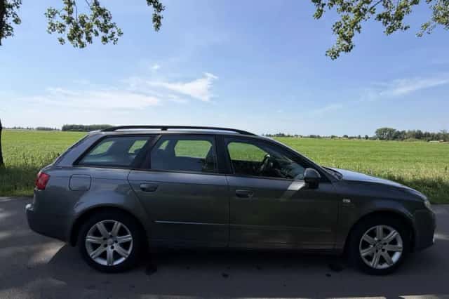 SEAT Exeo (2012) thumbnail 6