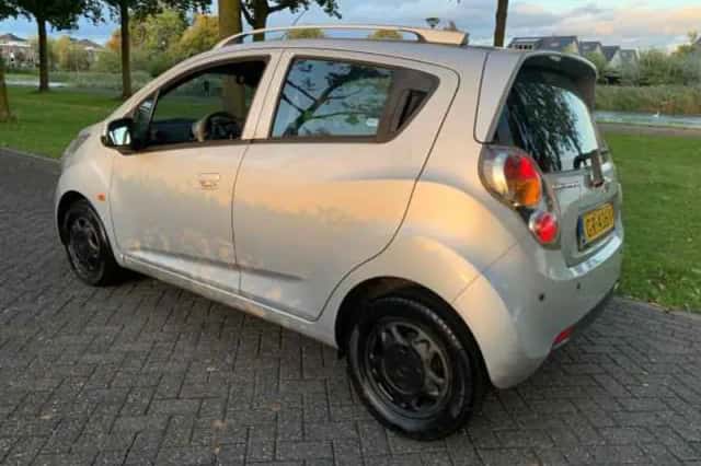 Chevrolet Spark (2010) thumbnail 3