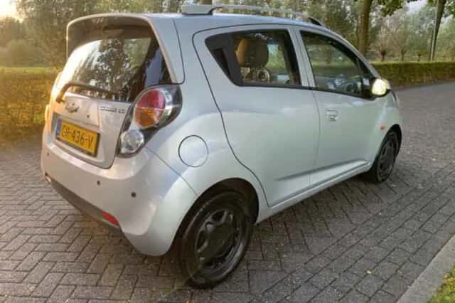 Chevrolet Spark (2010) thumbnail 4