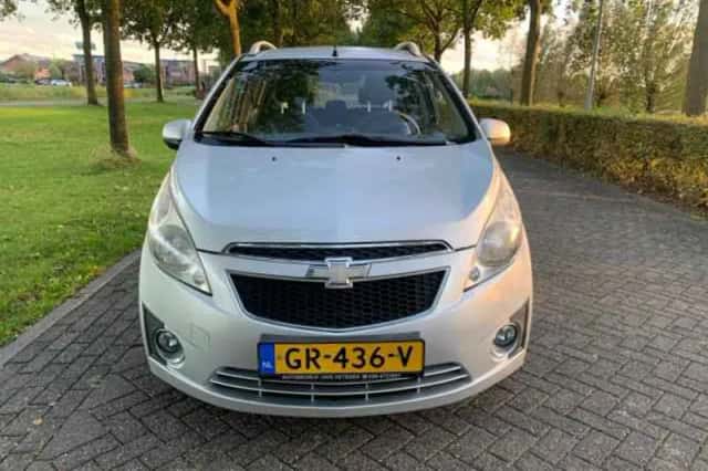 Chevrolet Spark (2010) thumbnail 5