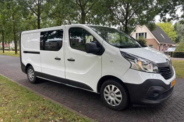 Renault Trafic (2019) thumbnail 2