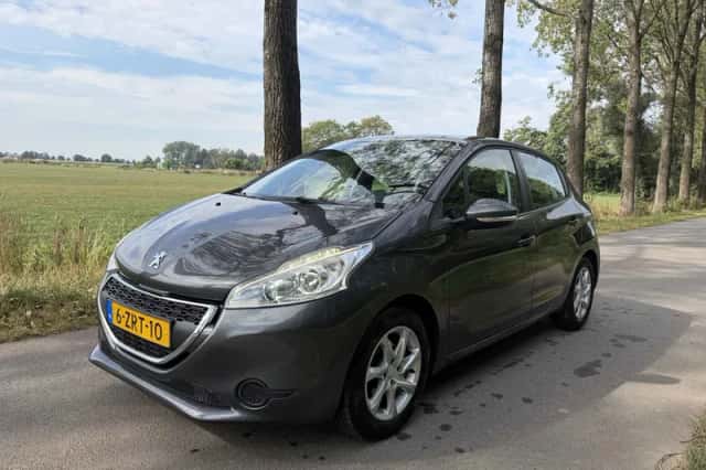 Peugeot 208 (2014) thumbnail 1