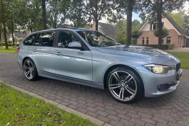 BMW 3-Serie (2013) thumbnail 2
