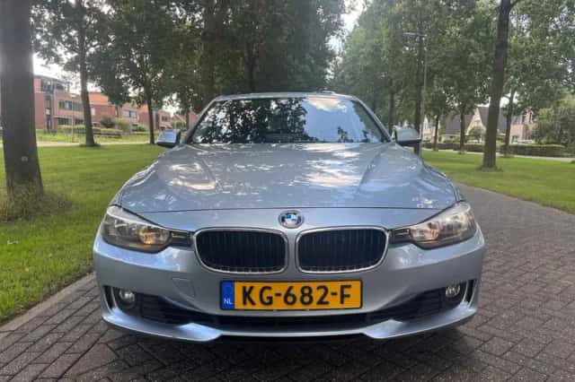 BMW 3-Serie (2013) thumbnail 5