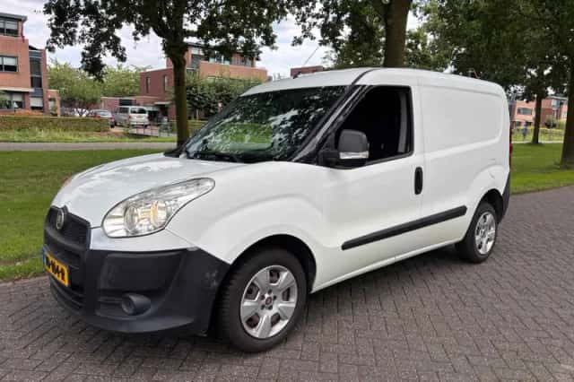 Fiat Doblò Cargo (2013) thumbnail 1