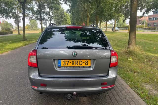 Škoda Octavia (2012) thumbnail 6