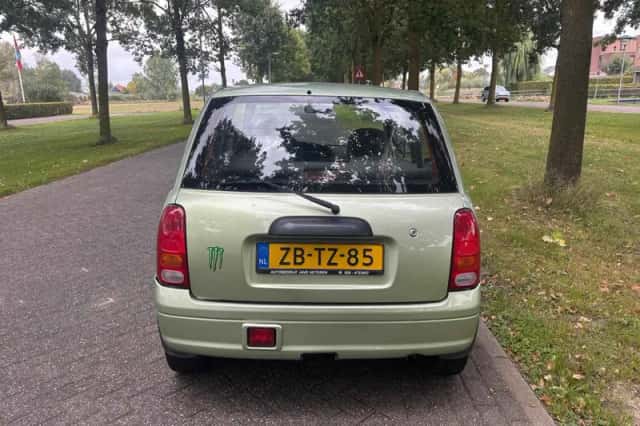 Daihatsu Cuore (1999) thumbnail 5