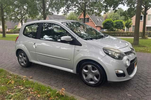 Renault Twingo (2013) thumbnail 2