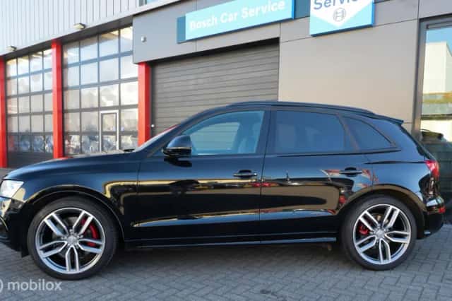 Audi SQ5 (2017) thumbnail 2