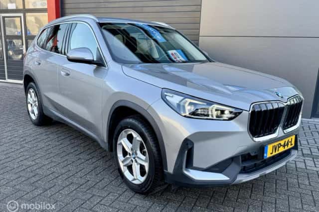BMW X1 (2023) thumbnail 2