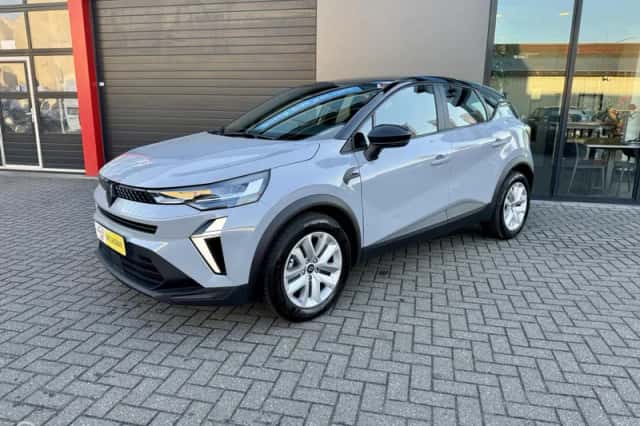 Renault Captur (2025) thumbnail 4