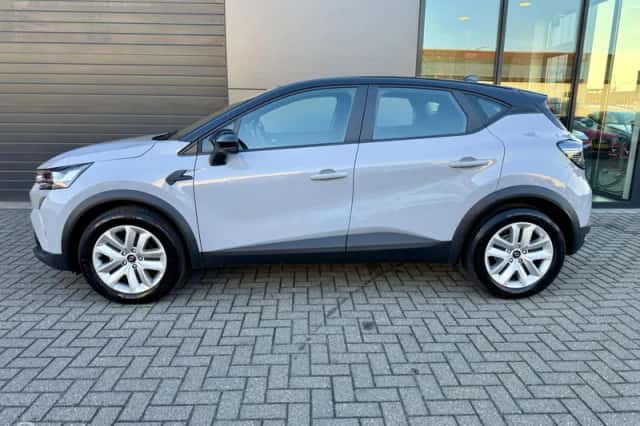Renault Captur (2025) thumbnail 5