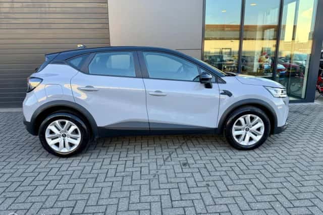 Renault Captur (2025) thumbnail 6