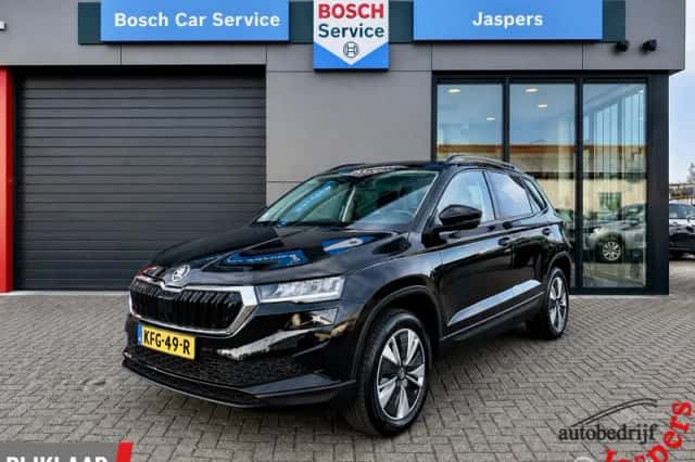 Škoda Karoq (2023) thumbnail 1