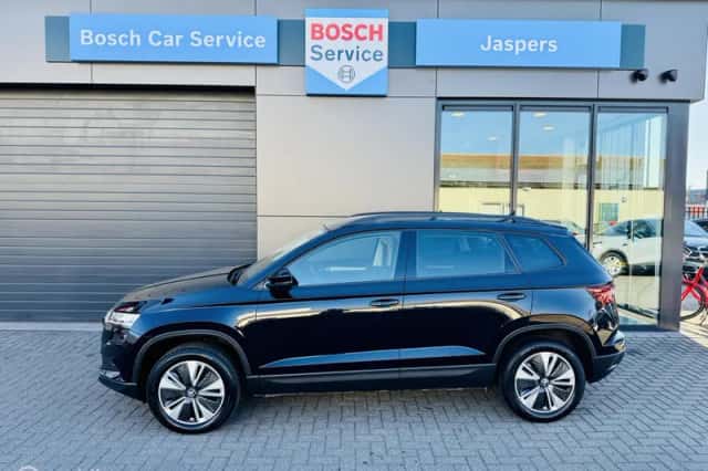 Škoda Karoq (2023) thumbnail 2