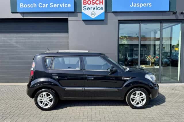 Kia Soul (2009) thumbnail 2