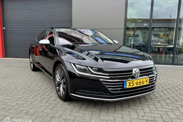 Volkswagen Arteon (2019) thumbnail 2