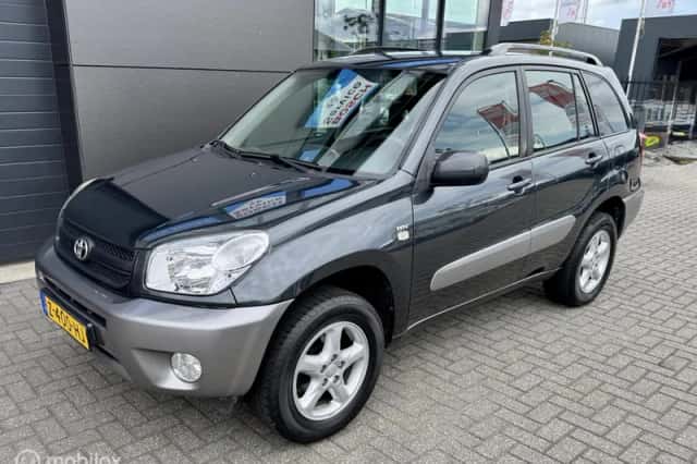 Toyota RAV4 (2005) thumbnail 2