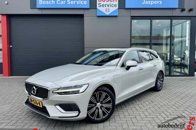 Volvo V60 (2019) thumbnail 1
