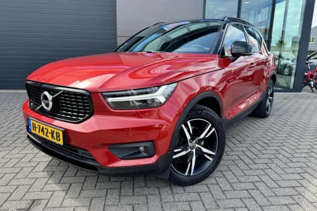 Volvo XC40 (2020) thumbnail 5