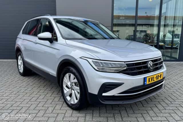 Volkswagen Tiguan (2024) thumbnail 2