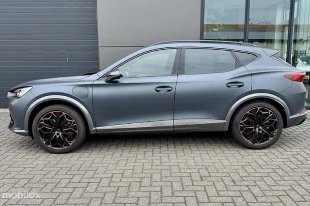 CUPRA Formentor (2023) thumbnail 5